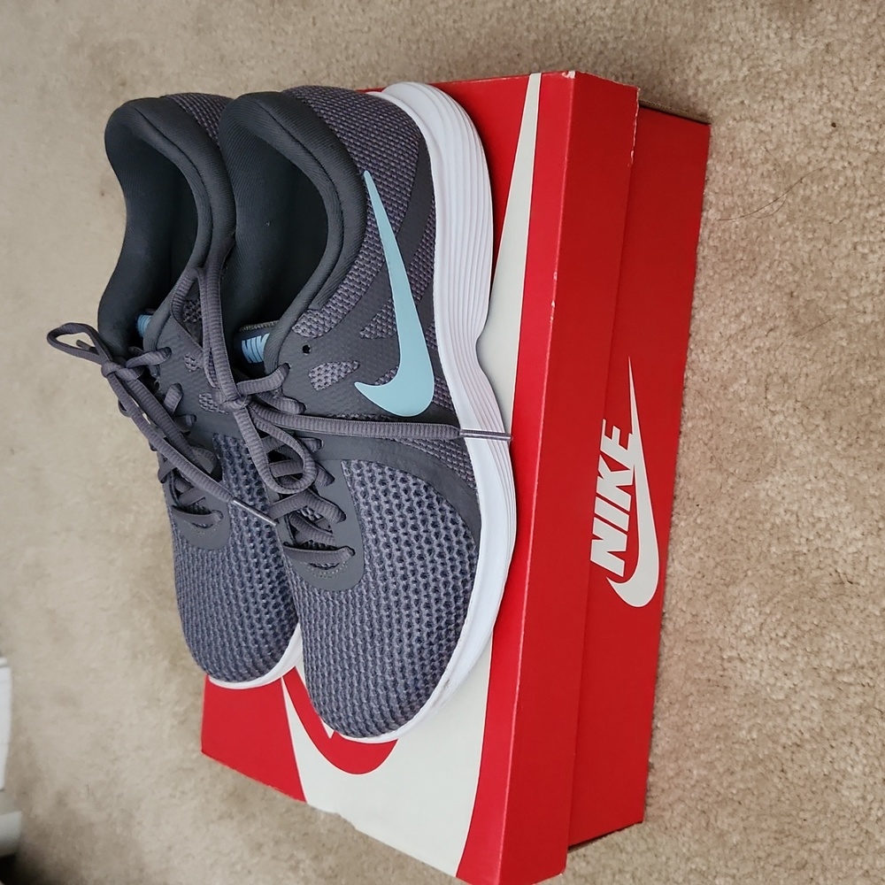 Women's Nike shoes
